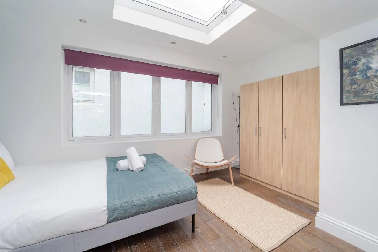 아파트 Montpelier House Perfect Holiday House Sleep 6-16 Guests 브라이턴
